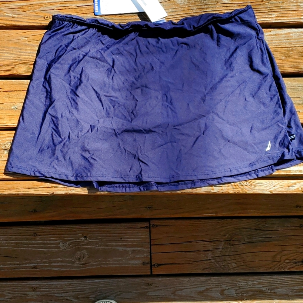 NWT Genuine NAUTICA swim skirted bottom pant.10